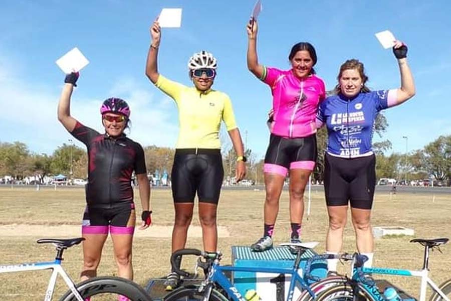 “Coco” y Nadia Leyes en destacada actuación en prueba ciclística en Salto